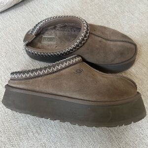 UGG Women's Brown Slippers